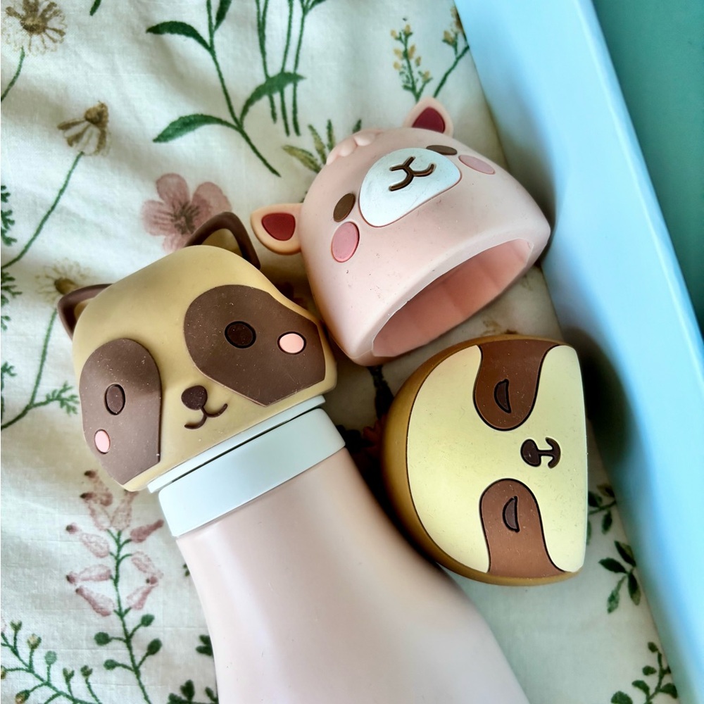 Starbucks China Exclusive! Pink Animal Interchangeable Cap Bottle - Picture 2 of 6